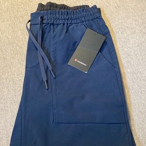 Lululemon Bow Line Pants Utilitech / Dark Blue / Large / (NWT)